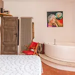 アパート La Casa Del Pozzo トレクアンダ